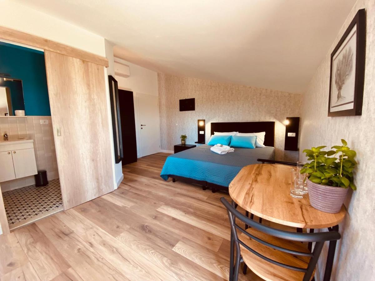 Boutique Rooms Mare Fabulas Rovinj Exterior photo